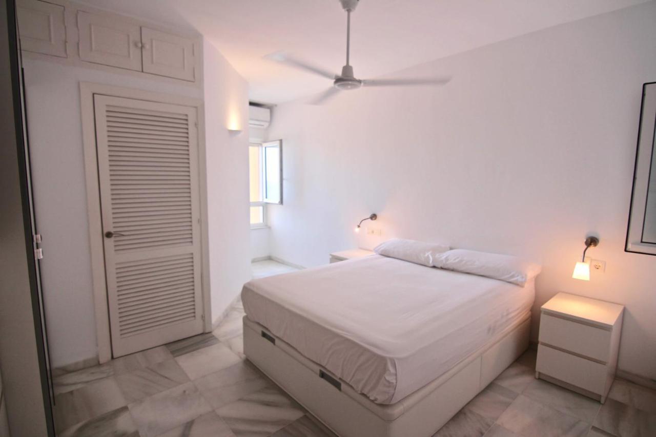 Apartamento Ventanal Al Mar Cádiz Exteriör bild