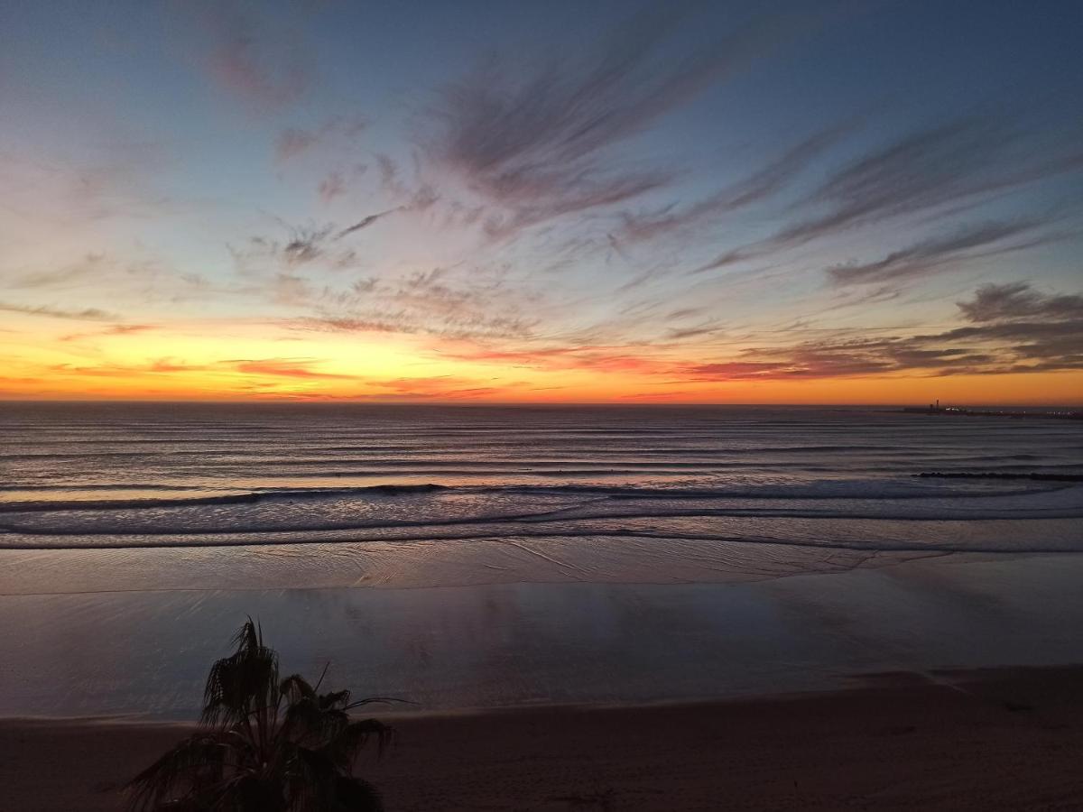 Apartamento Ventanal Al Mar Cádiz Exteriör bild